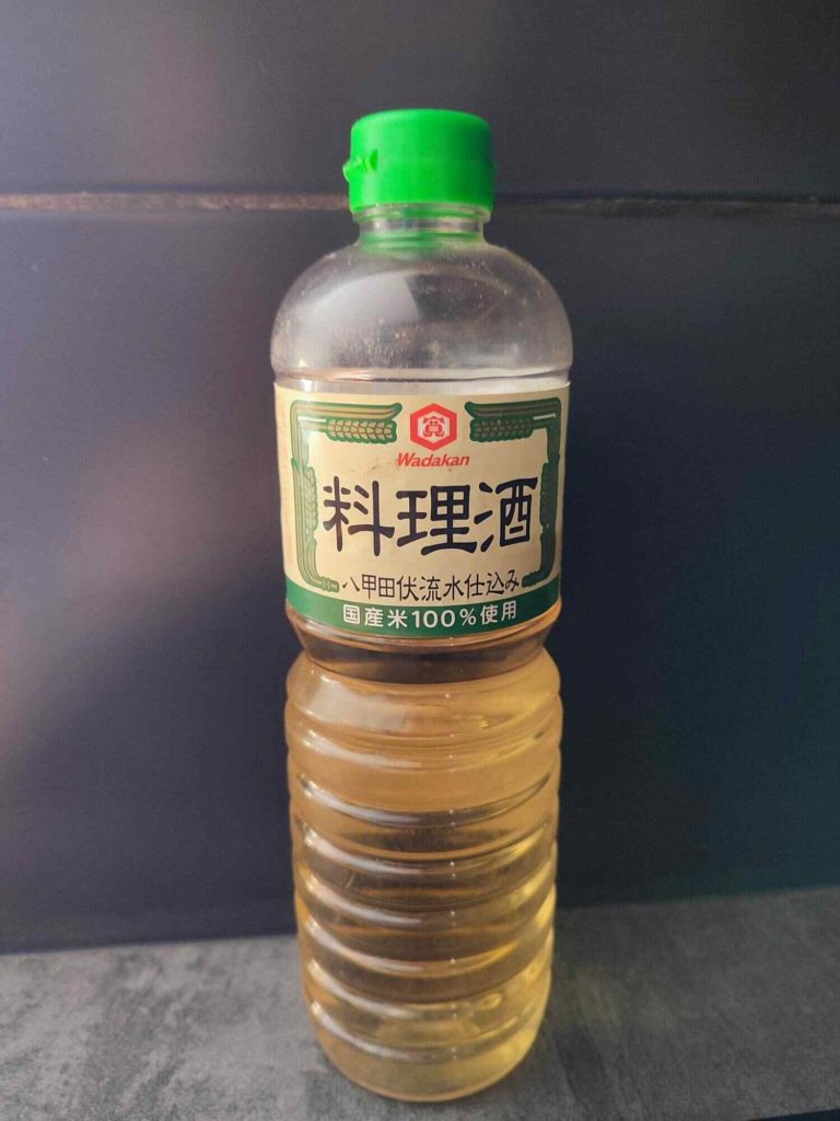Une bouteille de saké spécialement conçu pour la cuisine japonaise